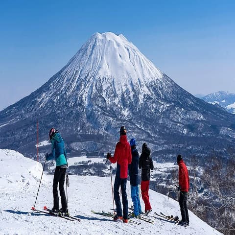 NHẬT BẢN: TRẢI NGHIỆM TRƯỢT TUYẾT HOKKAIDO