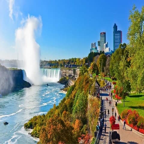 CANADA LIÊN TUYẾN ĐÔNG TÂY: XỨ SỞ LÁ PHONG