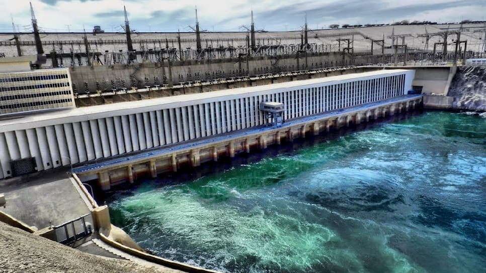Đập cao (High Dam) - đập kè thủy lợi lớn nhất thế giới