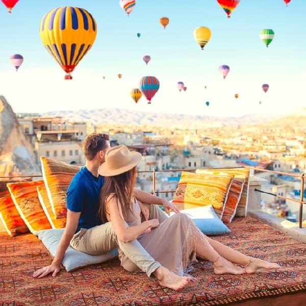 CHÂU ÂU: ĐÓN NĂM MỚI TRÊN MIỀN DI SẢN THỔ NHĨ KỲ