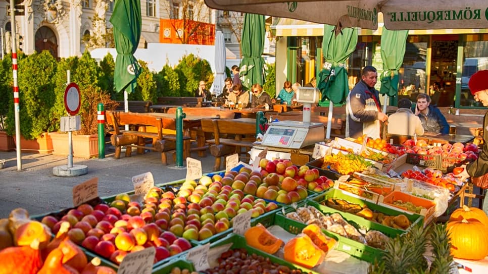 Trái cây ở chợ Naschmarkt vô cùng thơm ngon