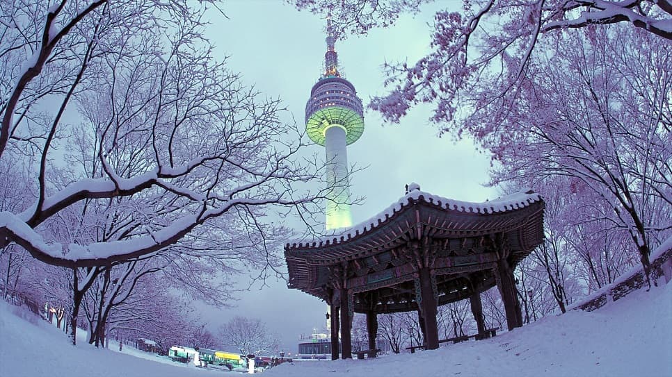 Tháp Namsan mùa đông