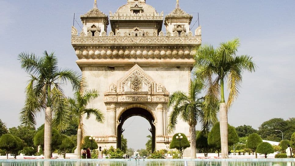 Tượng đài chiến thắng Patuxay