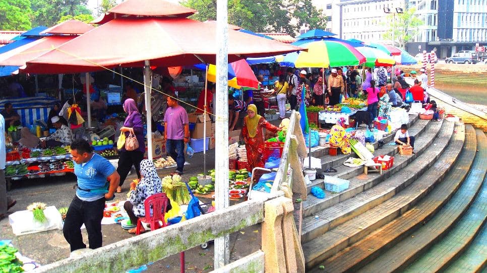 Chợ ngoài trời Tamu Kianggeh