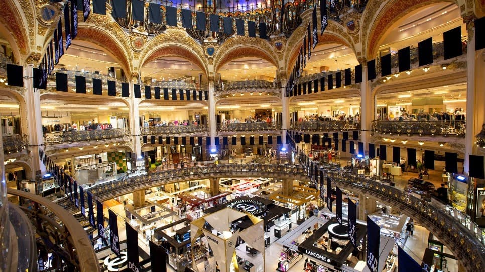 Trung Tâm thương mại lớn của Paris