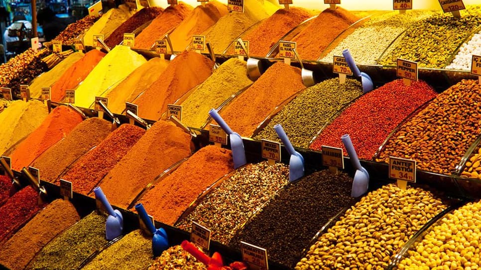 Tự do tham quan mua sắm tại Khu chợ Gia Vị