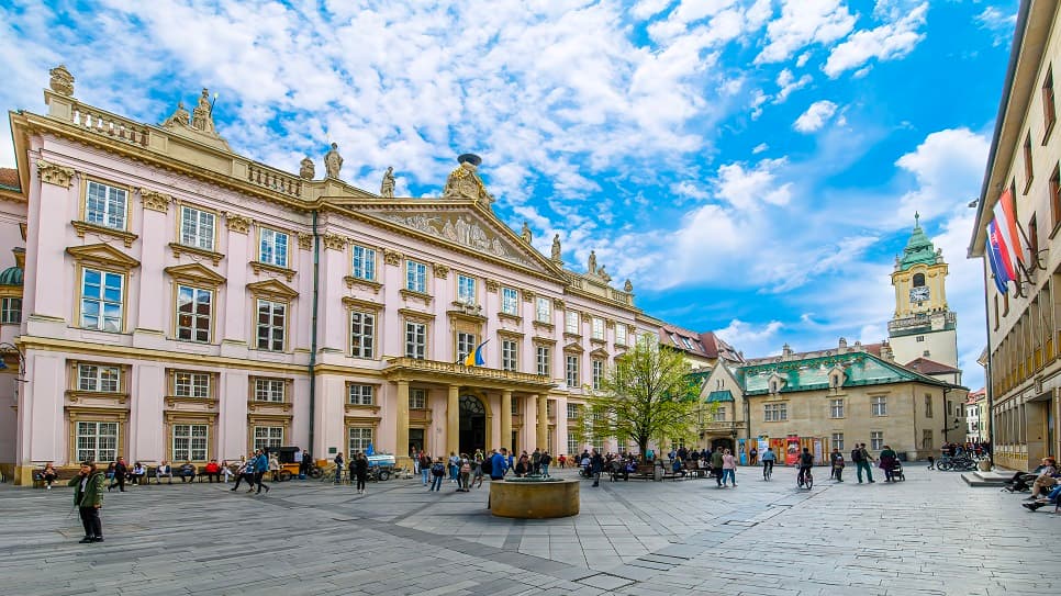 Khu phố cổ Bratislava