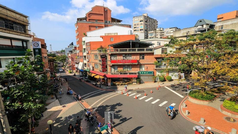 Phố cổ Đạm Thủy