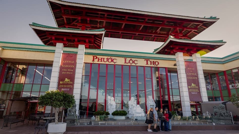 Thương xá Phước Lộc Thọ